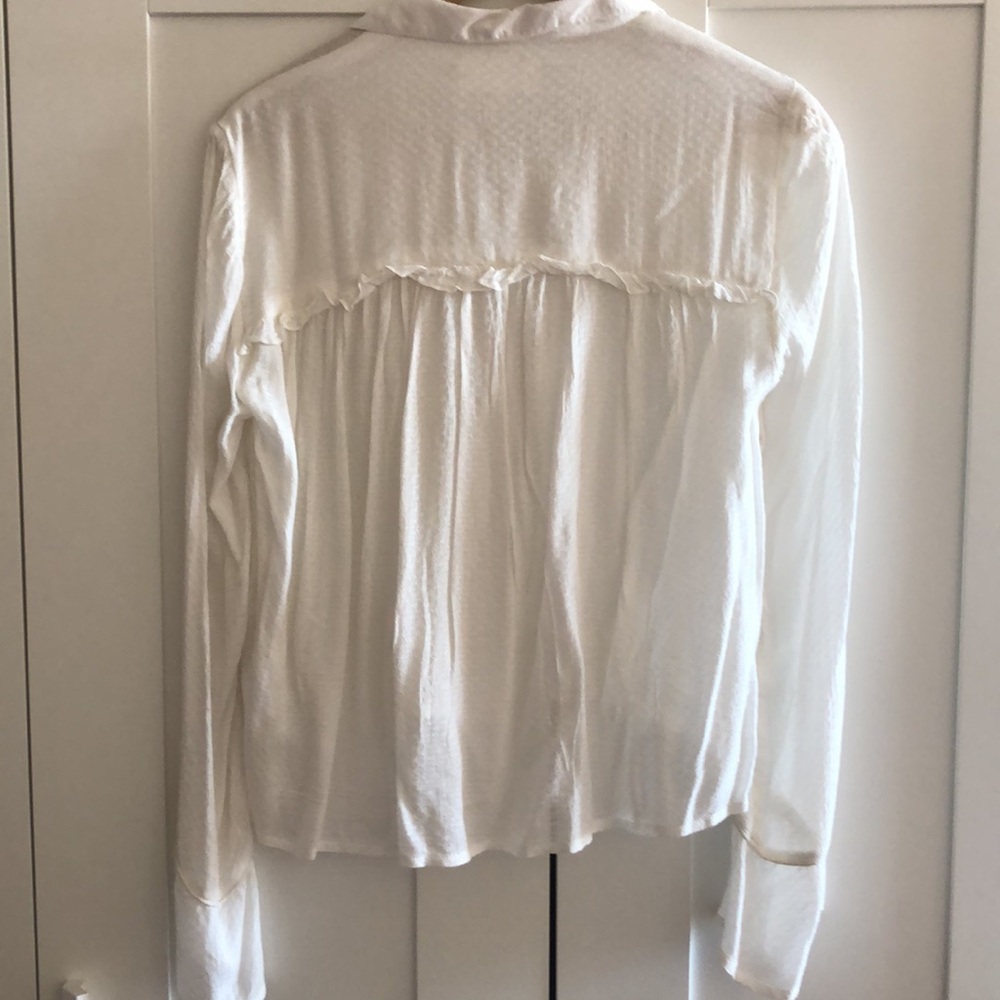 Painter Flowy Ruffled Blouse - Picture 7 of 7